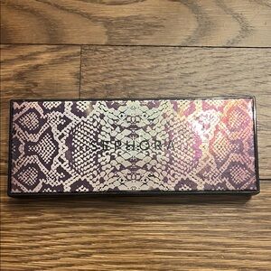 Sephora eyeshadow palette Purple and Pink Snake Pattern Palette